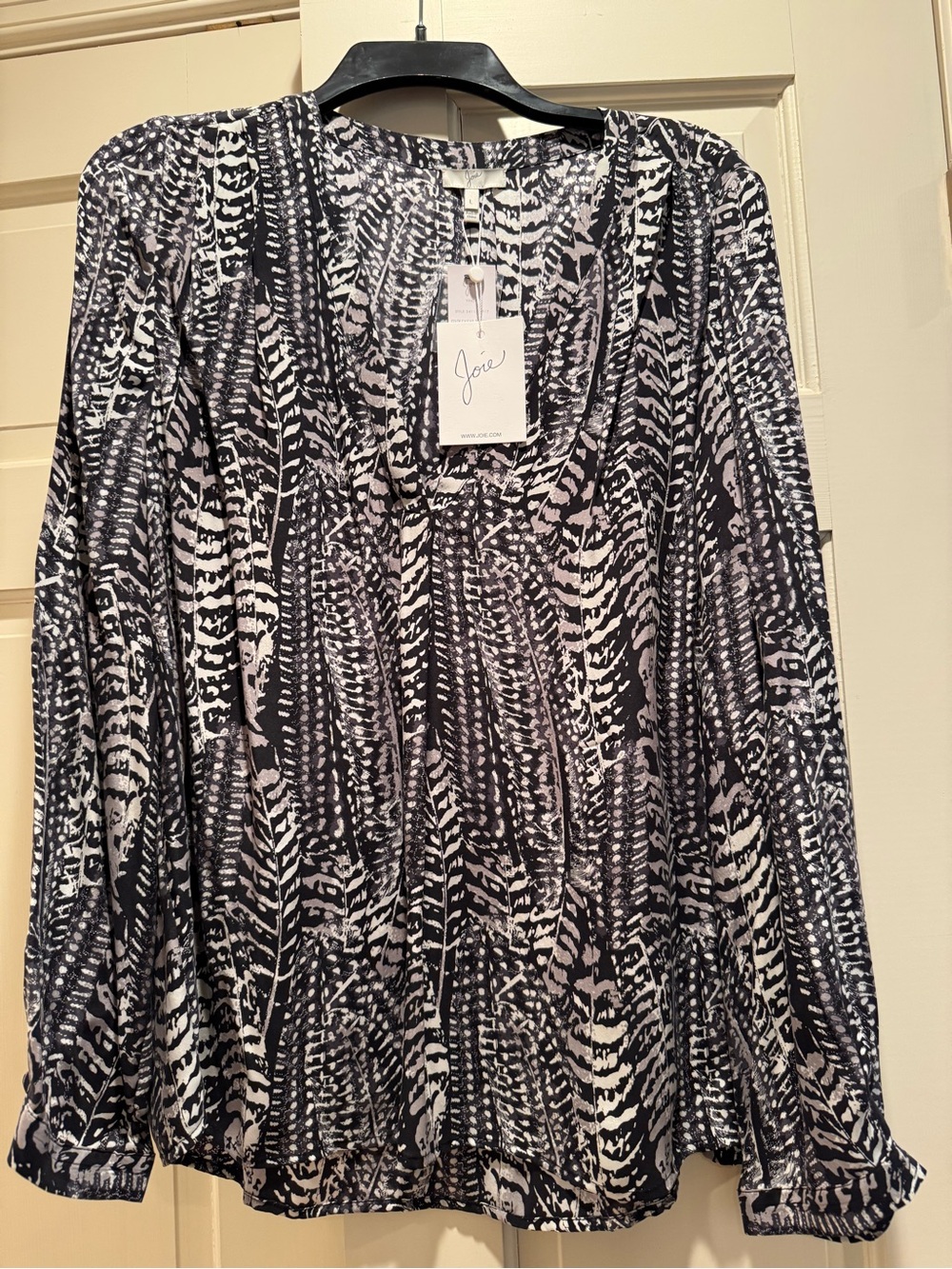 Joie Black and Cream Abstract Feather-Print Blouse